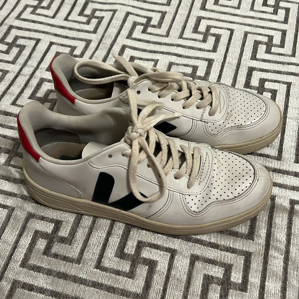 Womens Veja Sneakers